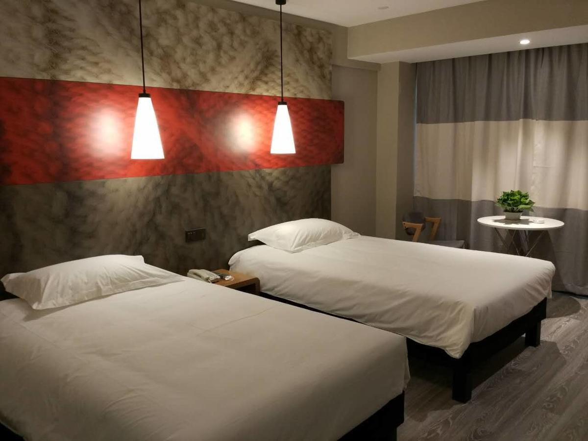 Hotel Ibis Chengdu West Jingcui Road Extérieur photo