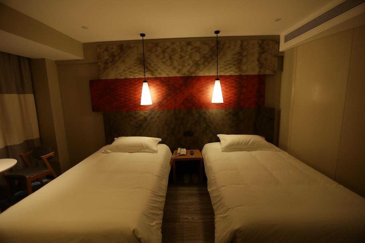 Hotel Ibis Chengdu West Jingcui Road Extérieur photo