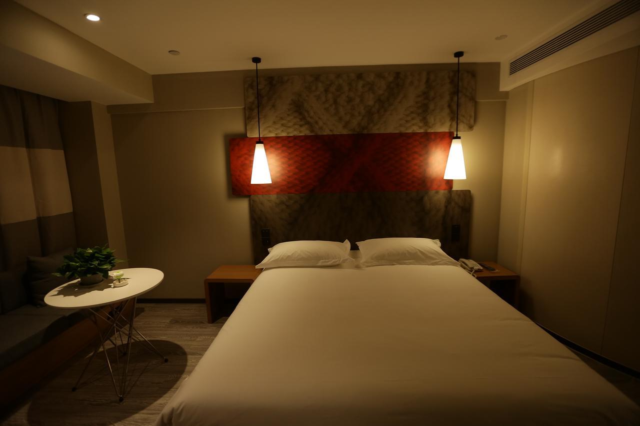 Hotel Ibis Chengdu West Jingcui Road Extérieur photo